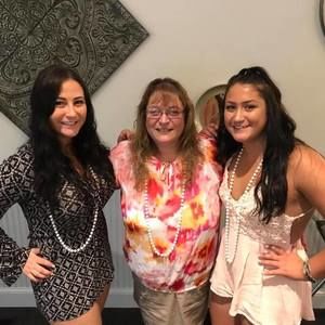 Meet your Posher, Daniella